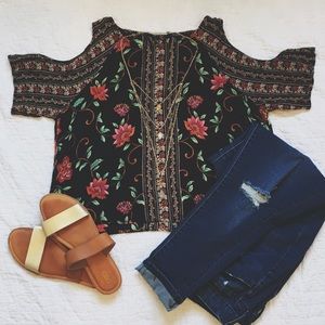 Forever 21 Shoulder Cutout Top